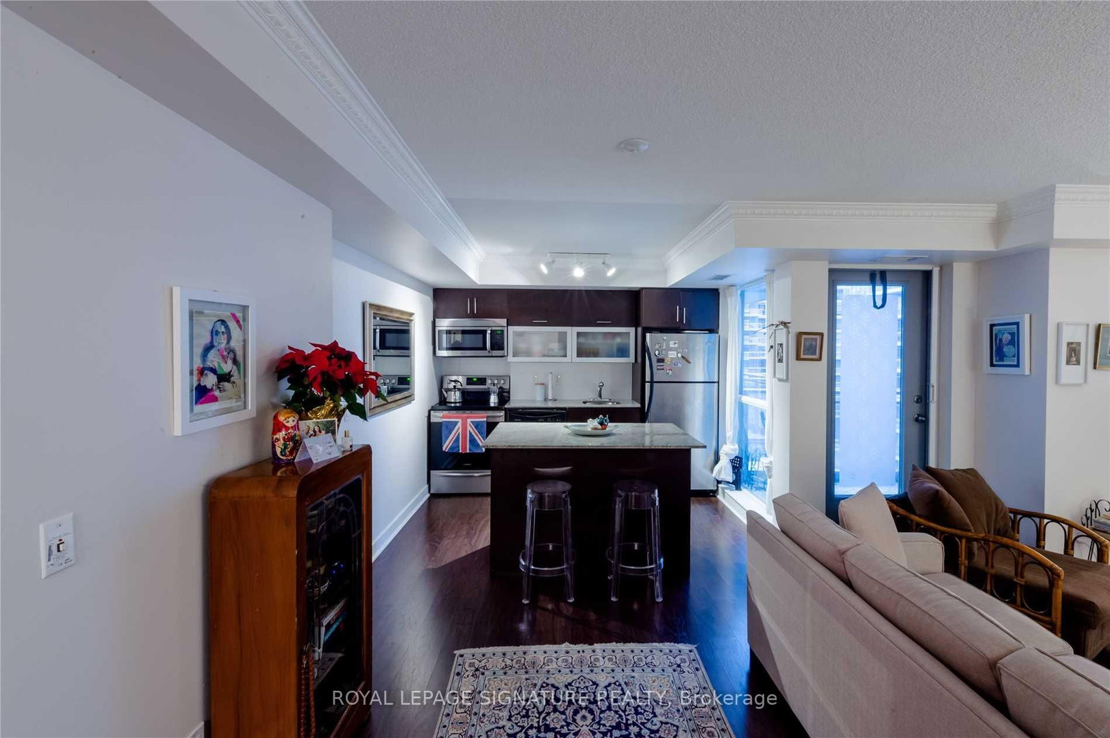 Listing Image 3