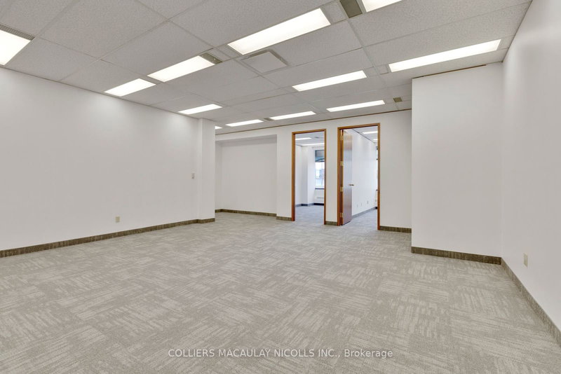 800 - 250 Dundas St W, Toronto, M5T 2Z6 | Image 3