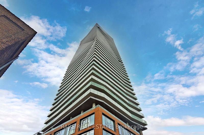 home for lease on 2403-70 Distillery Lane