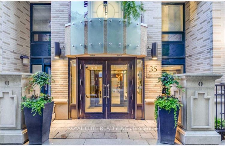 home for lease on 1308-35 Hayden Street