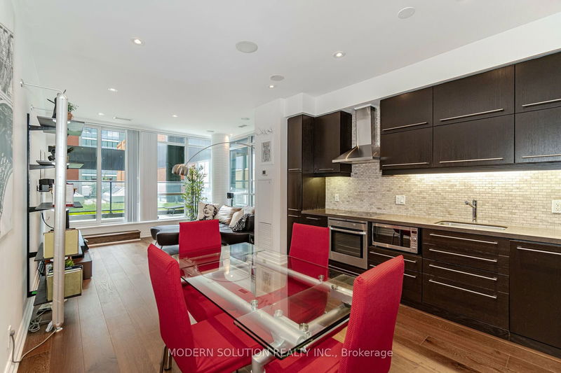  302 - 770 Bay St  Toronto, M5G 0A6 | Image 11