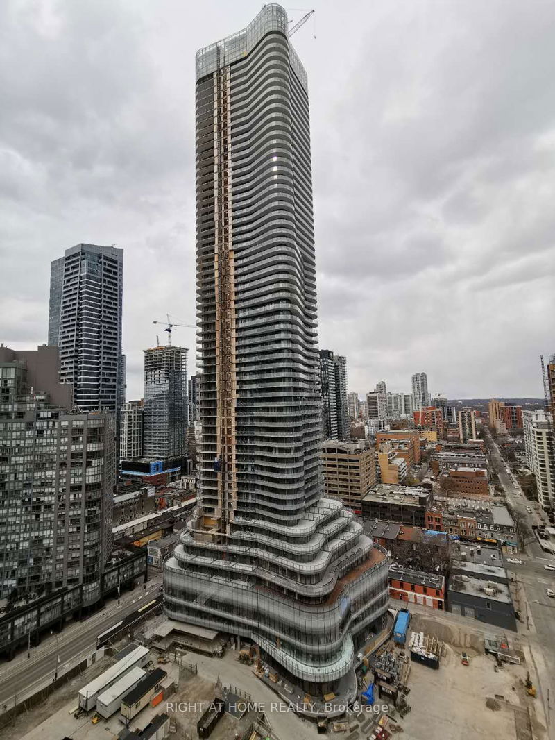 home for lease on 3504-11 Wellesley Street W