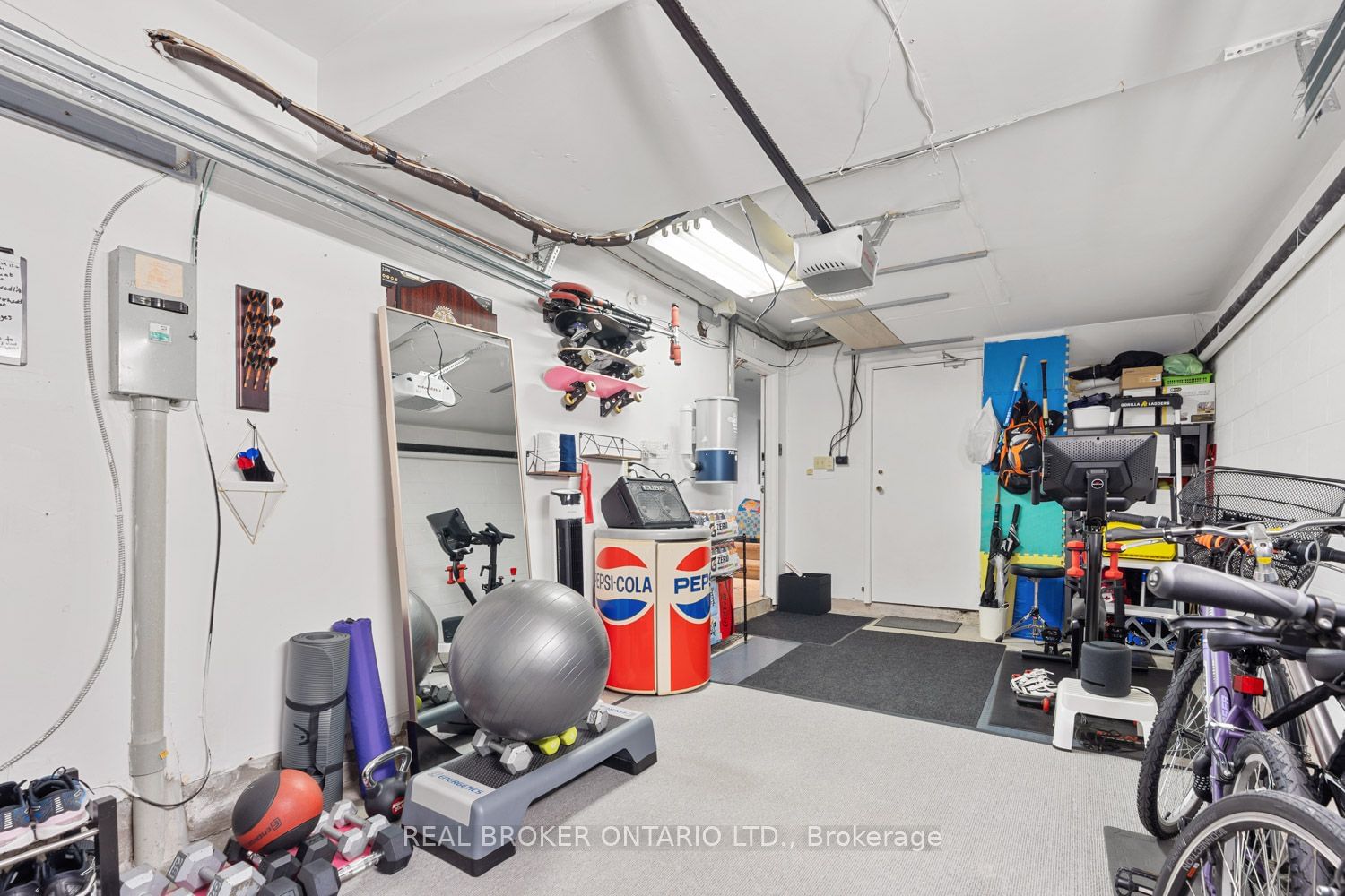 Listing Image 33