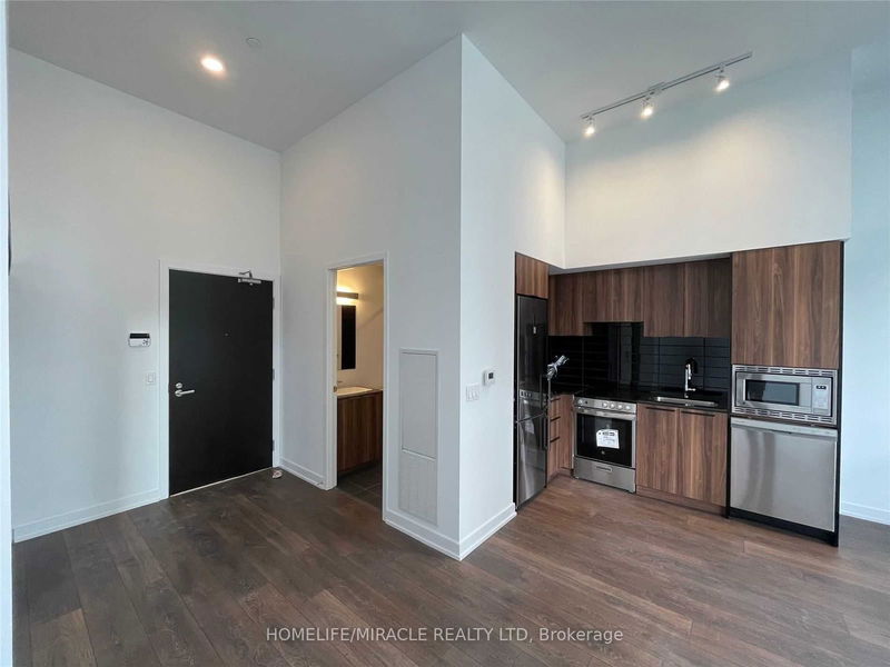 home for lease on 602-18 maitland Terrace