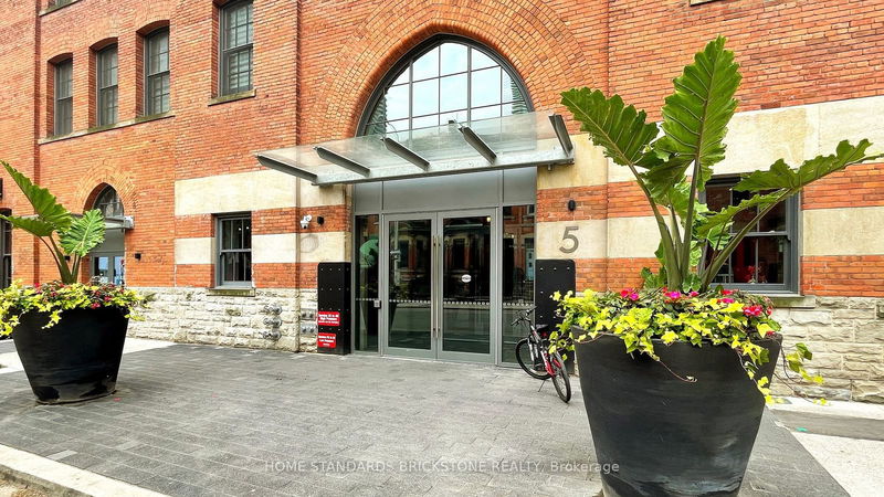 home for sale on 4005-5 St.  Joseph Street