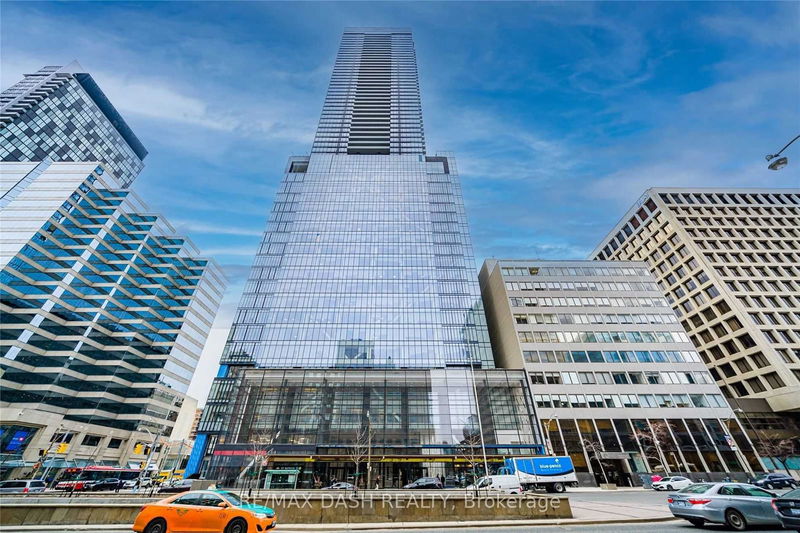 home for lease on 4007-488 University Avenue