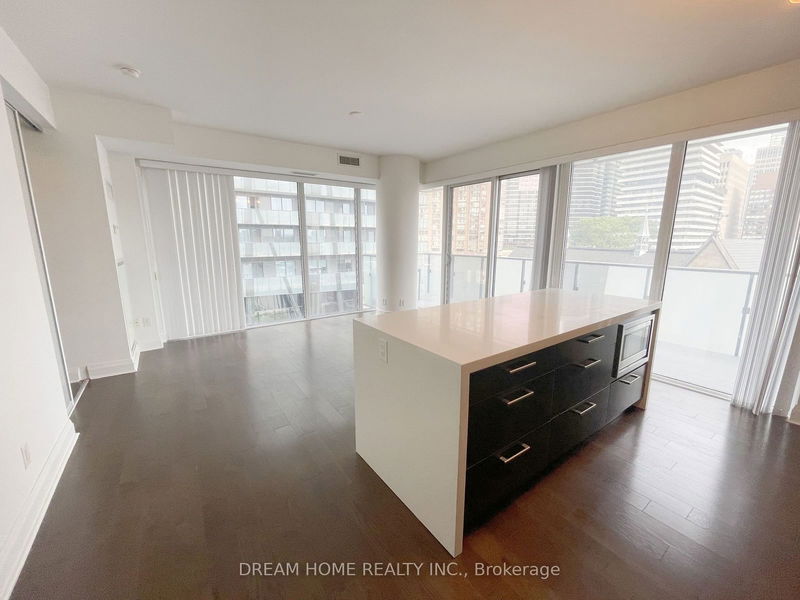 home for lease on 502-65 St Mary Street