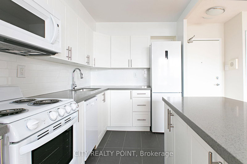 PH10 - 666 Spadina Ave, Toronto, M5S 2H8 | Image 3