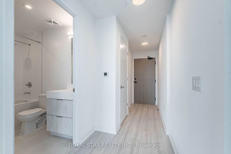  2110 - 130 River St  Toronto, M5V 3P7 | Image 25