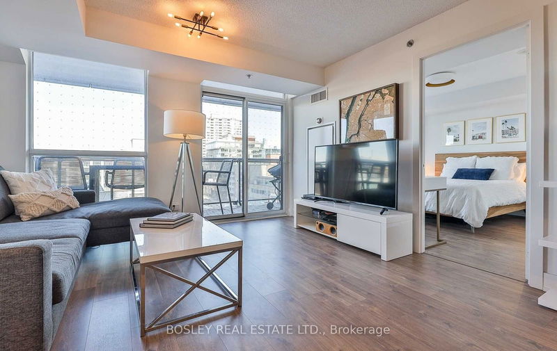 home for lease on 601-318 Richmond Street W