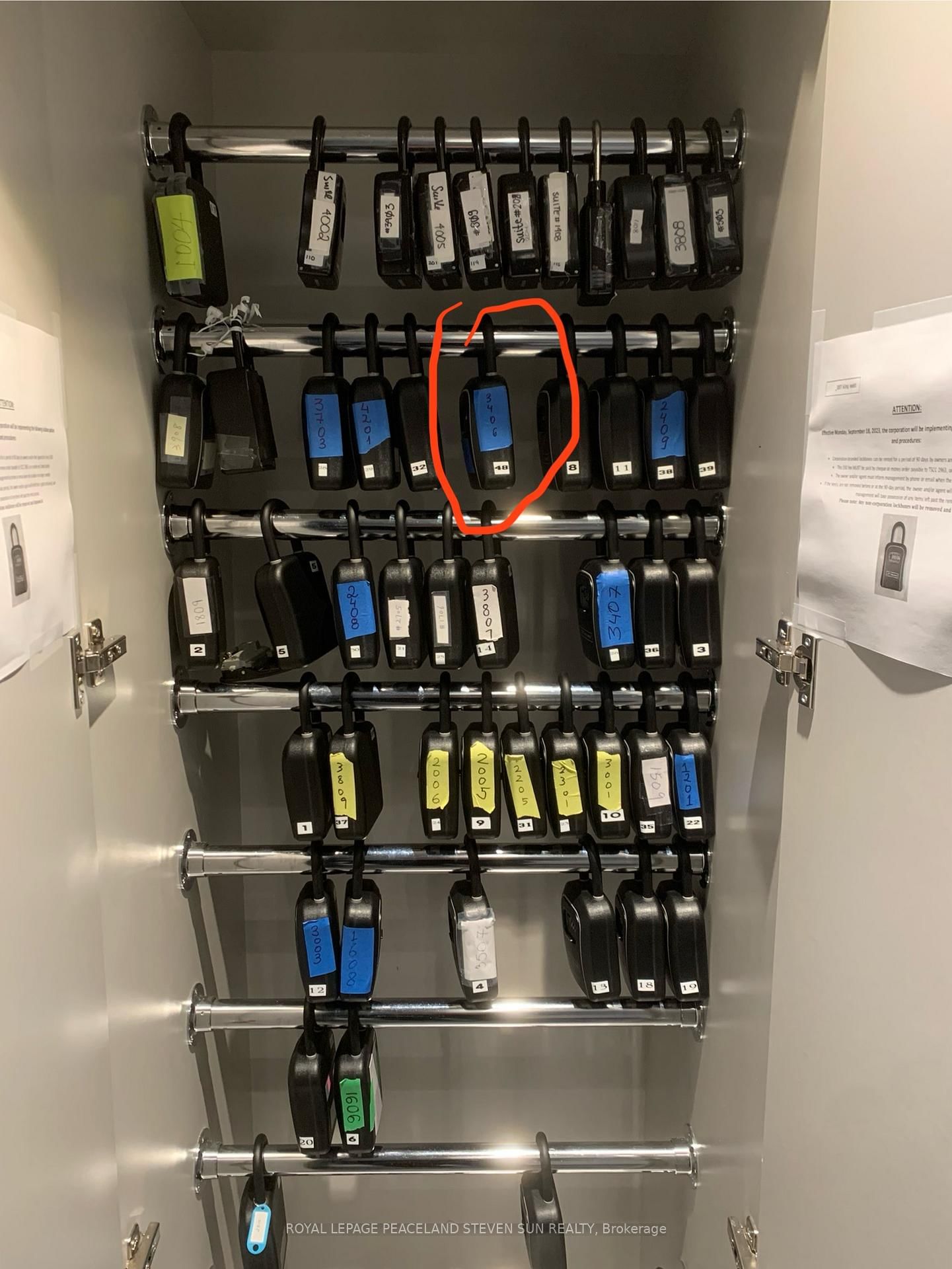 Listing Image 3