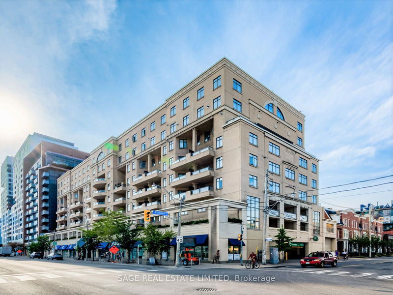home for lease on 438-550 Front Street W