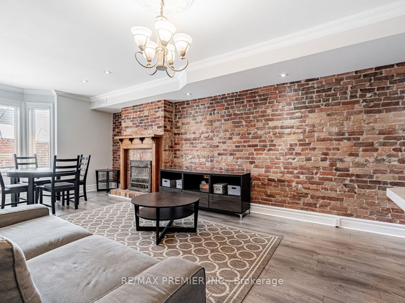 10 St Annes Rd  Toronto, M6J 2C1 | Image 12