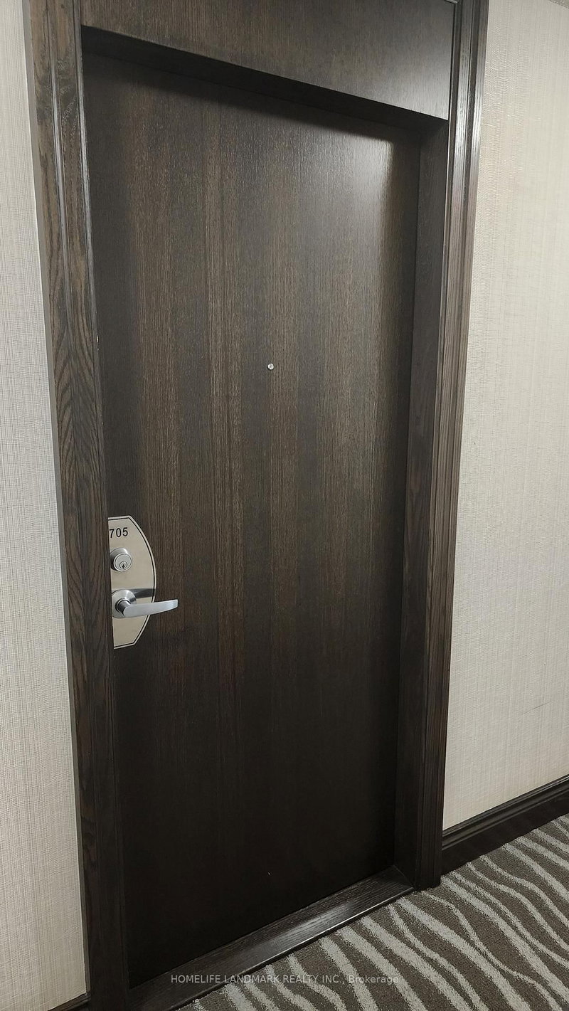 705 - 19 Grand Trunk Cres, Toronto, M5J 3A3 | Image 2