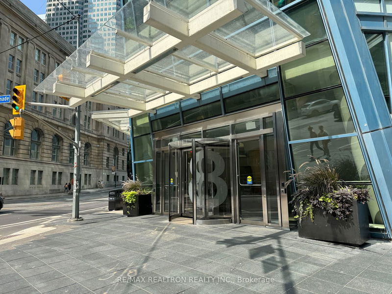  1006 - 8 The Esplanade Ave  Toronto, M5E 0A6 | Image 3