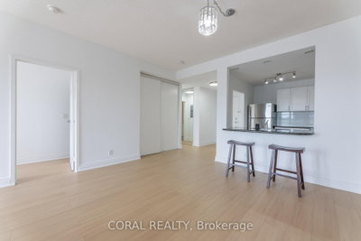 Condo leased at 407-778 Sheppard Avenue, Toronto, Ontario, M3H 6B7 - Bathurst Manor - MLS: C8462942