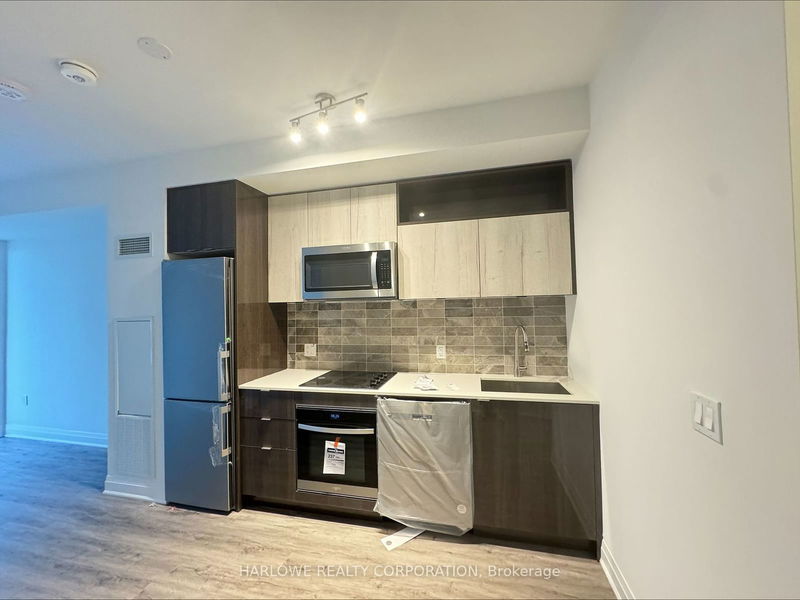 home for lease on 2712 E-70 Princess Street