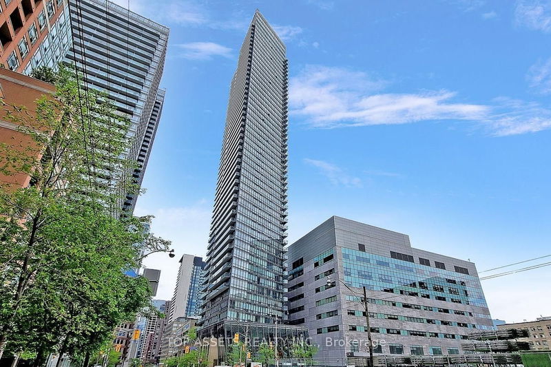 home for lease on 215-832 Bay Street