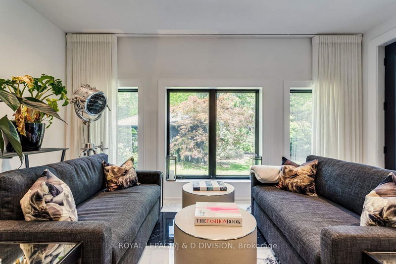 62 Maple Ave  Toronto, M4W 2T7 | Image 13