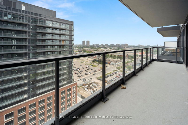  1406 - 33 Frederick Todd Way  Toronto, M4G 0C9 | Image 32