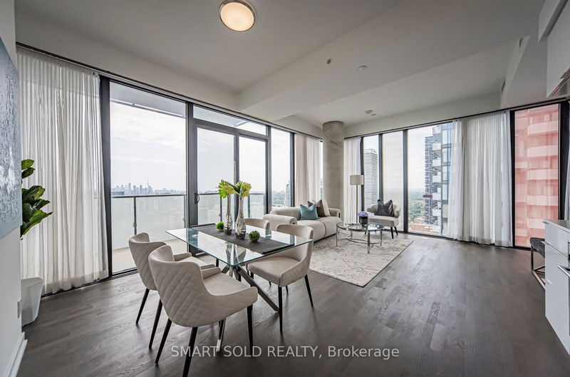 home for sale on 3410-185 Roehampton Avenue