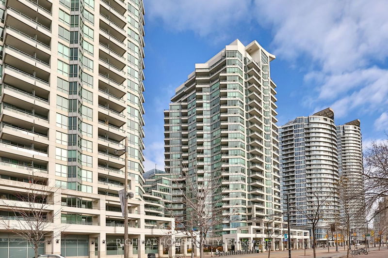 home for lease on 918-230 Queens Quay W