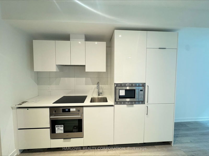 home for lease on 519-121 St. Patrick Street