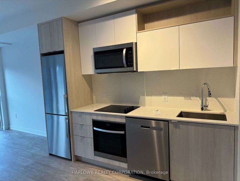 home for lease on 1408 E-70 Princess Street
