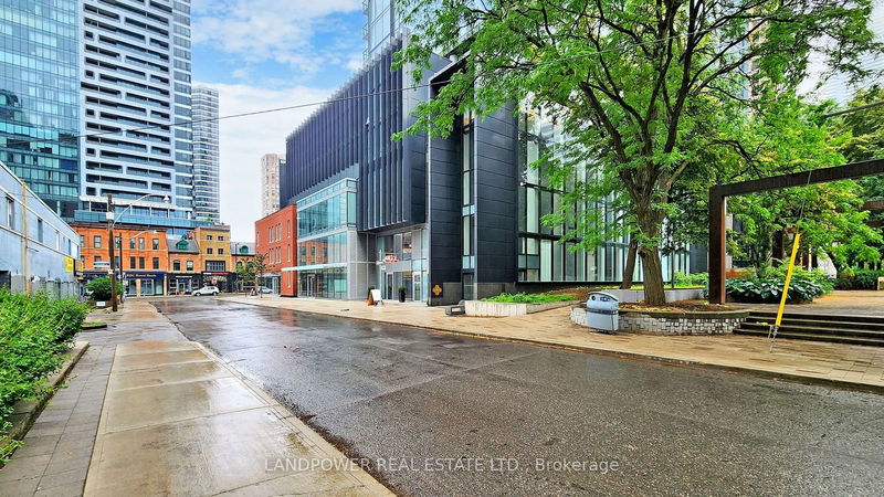  1501 - 17 Dundonald St  Toronto, M4Y 0E4 | Image 36