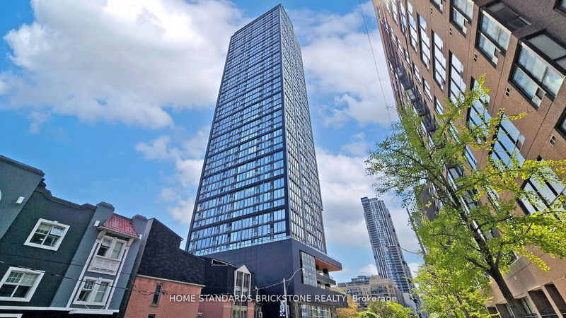 home for lease on 3816-319 Jarvis Street