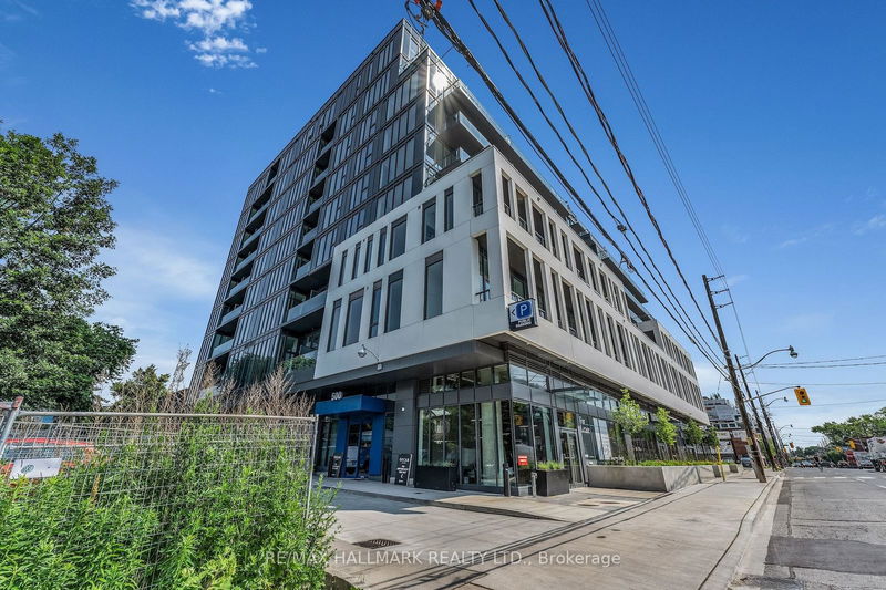 home for lease on 520-500 Dupont Street