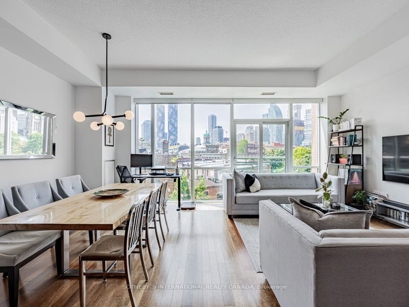 home for lease on S425-112 George Street