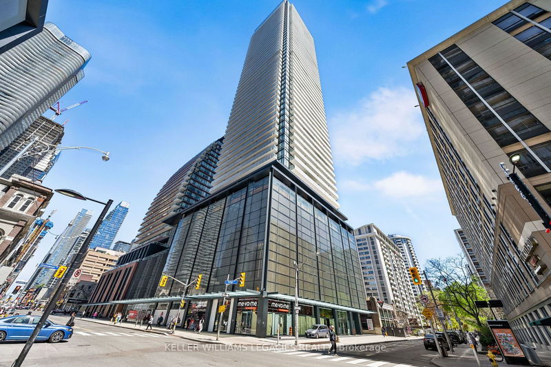 home for lease on 1211-501 Yonge Street