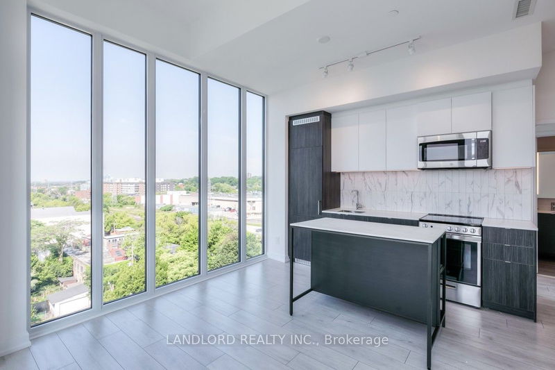home for lease on 803-500 Dupont Street