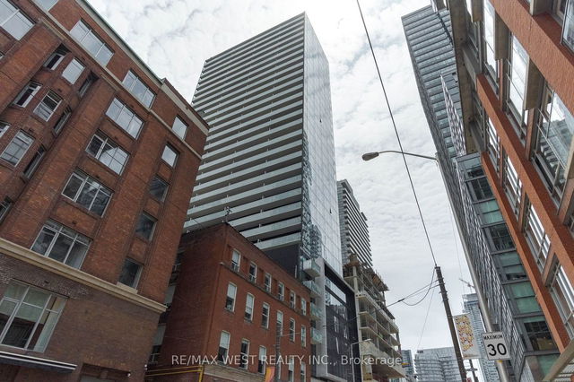 2207 - 11 Charlotte Street