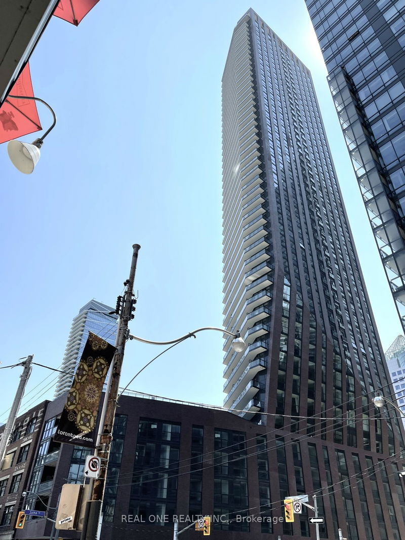 home for lease on 1704-99 John Street