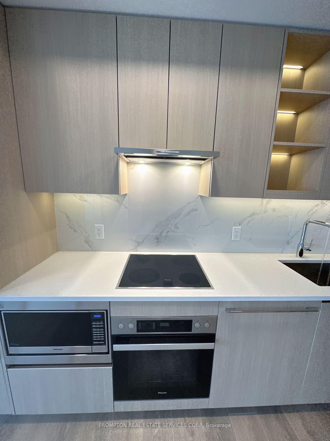 25 McMahon Drive, Unit 1115 - Photo 13