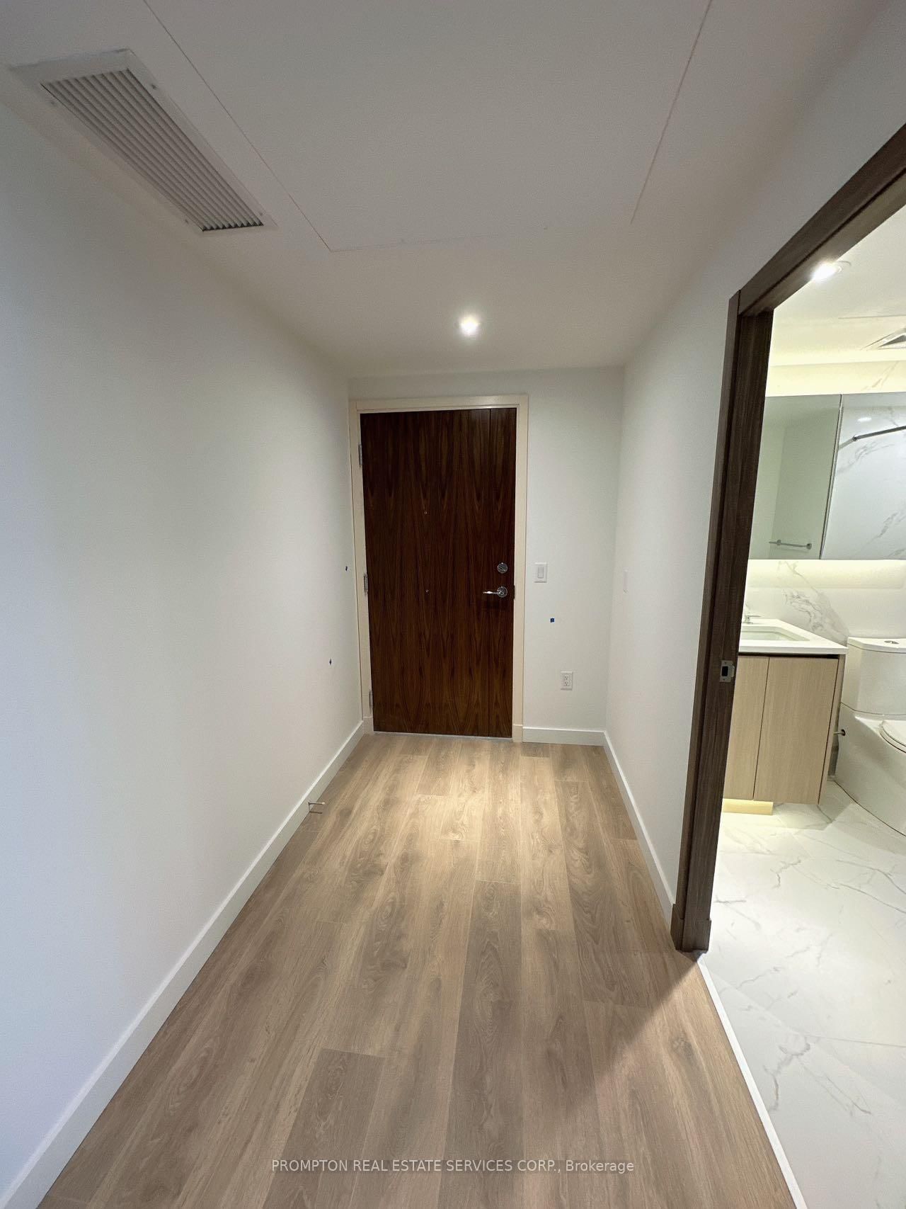 25 McMahon Drive, Unit 1115 - Photo 2