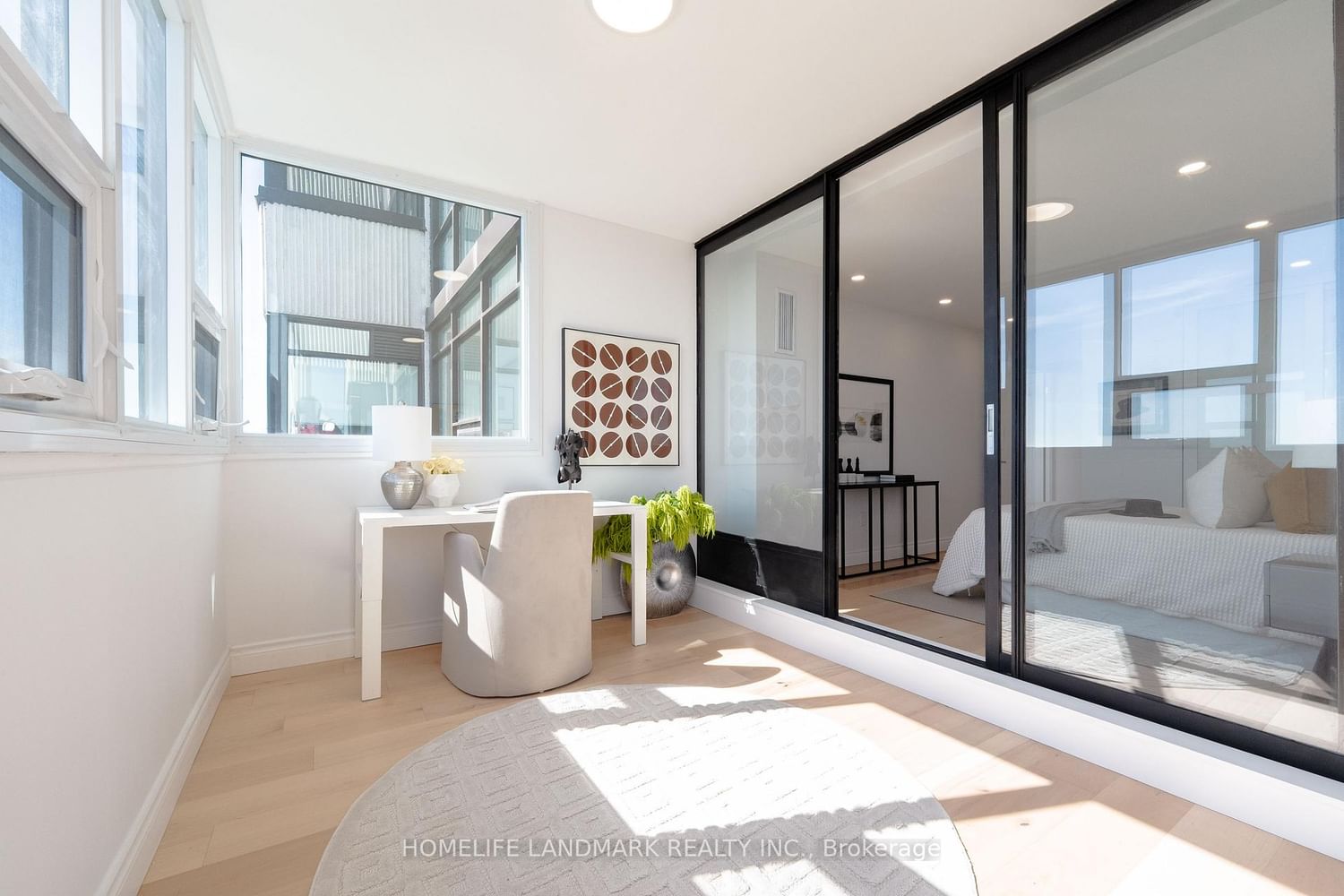 Listing Image 15
