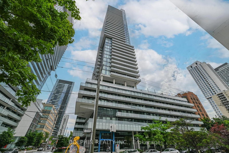 1007 - 161 Roehampton Ave, Toronto, M4P 1P9 | Image 2
