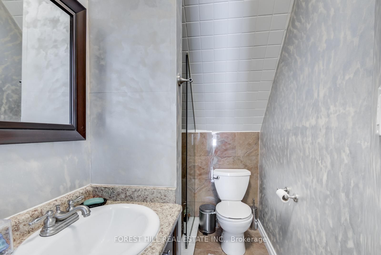 Listing Image 23