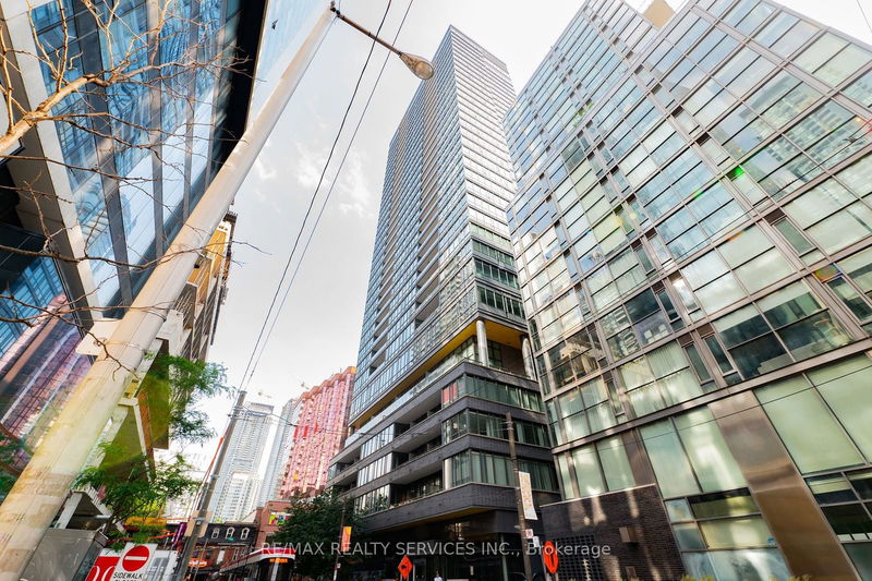 home for lease on 206-8 Charlotte Street
