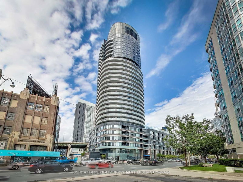 home for lease on 809-38 Dan Leckie Way