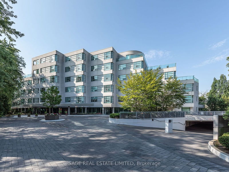 home for sale on 208-1 Watergarden Way