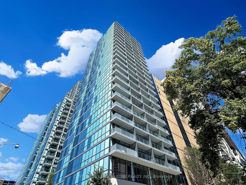 home for lease on 1012-210 Simcoe Street