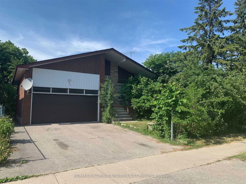 home for lease on Bsmnt 2-262 Moore Park Avenue