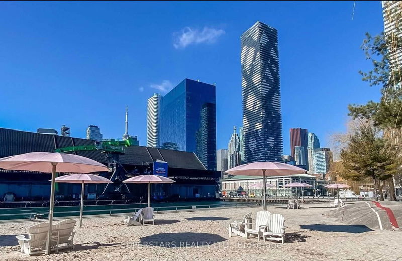 home for lease on 4202-55 Cooper Street