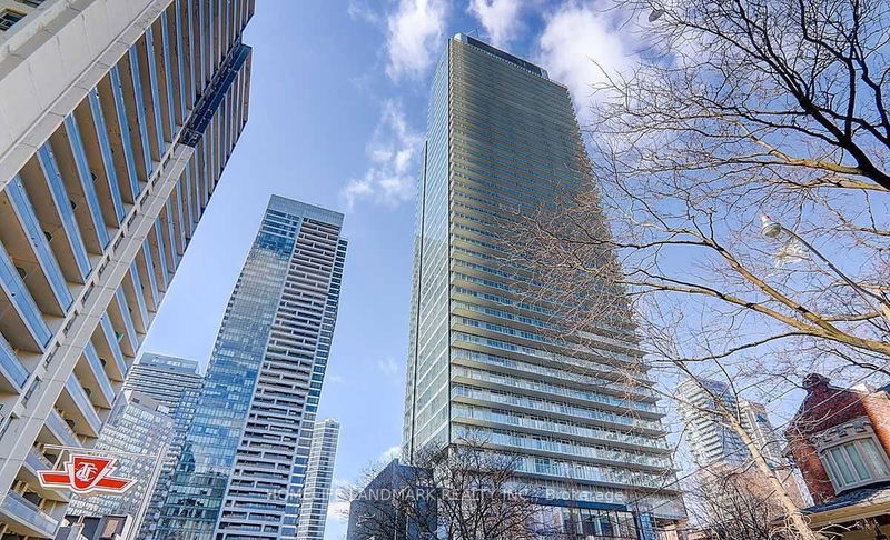 home for lease on 1807-3 Gloucestor Street N