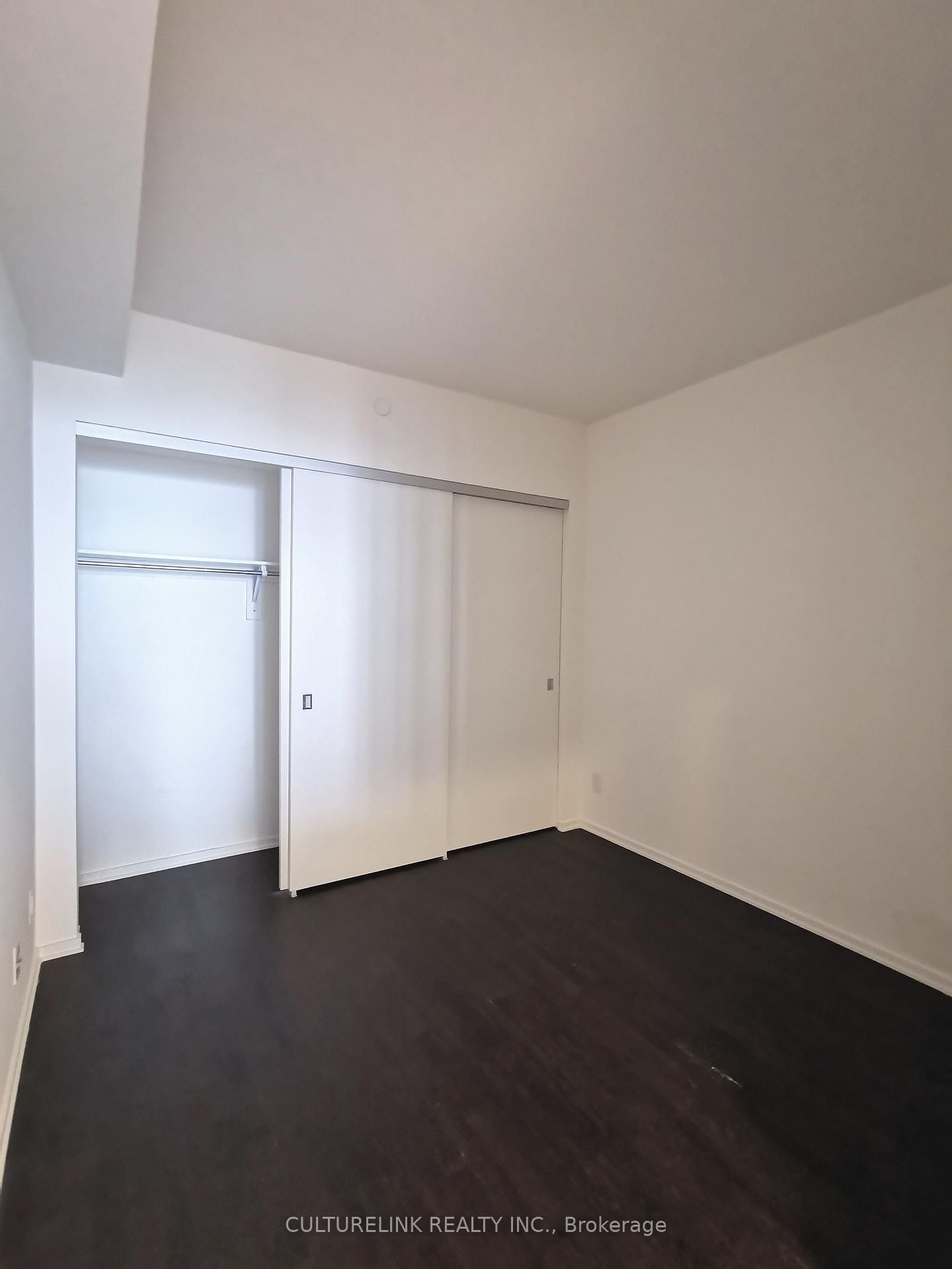 1 Bloor Street E, Unit 5508 - Photo 10