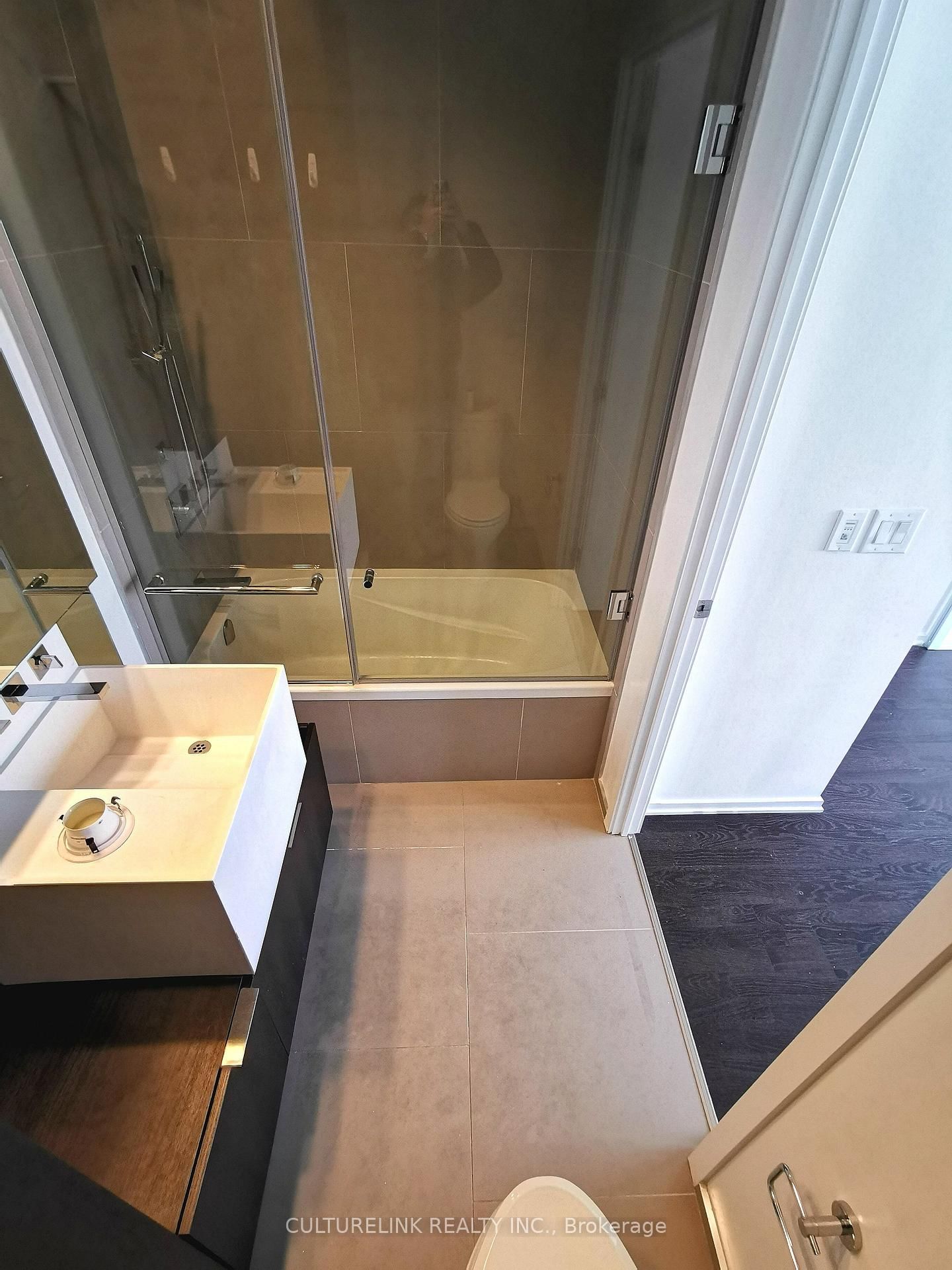 1 Bloor Street E, Unit 5508 - Photo 8